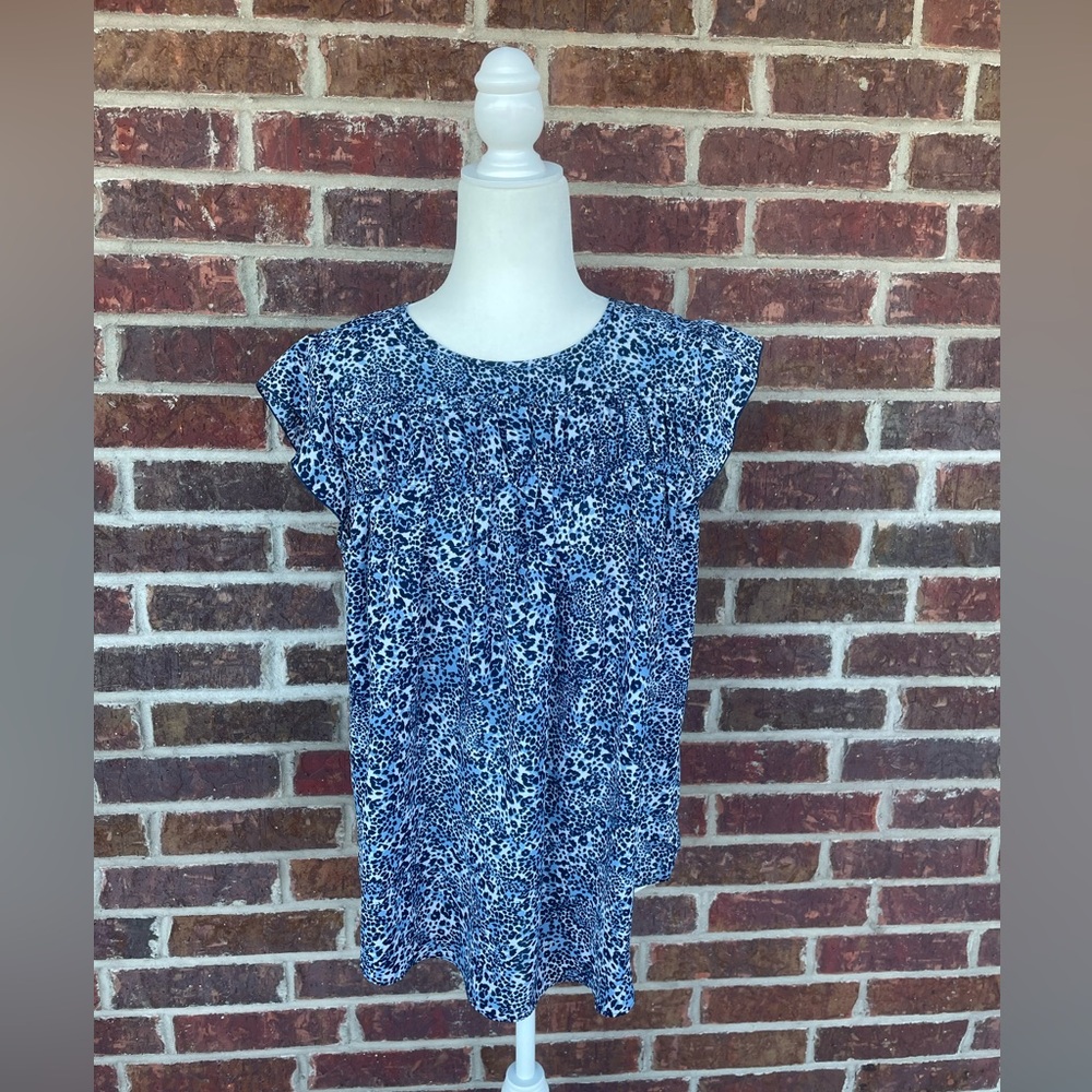 Ladies Zac & Rachel Blue Animal Print Flutter Sleeve Top Size Medium